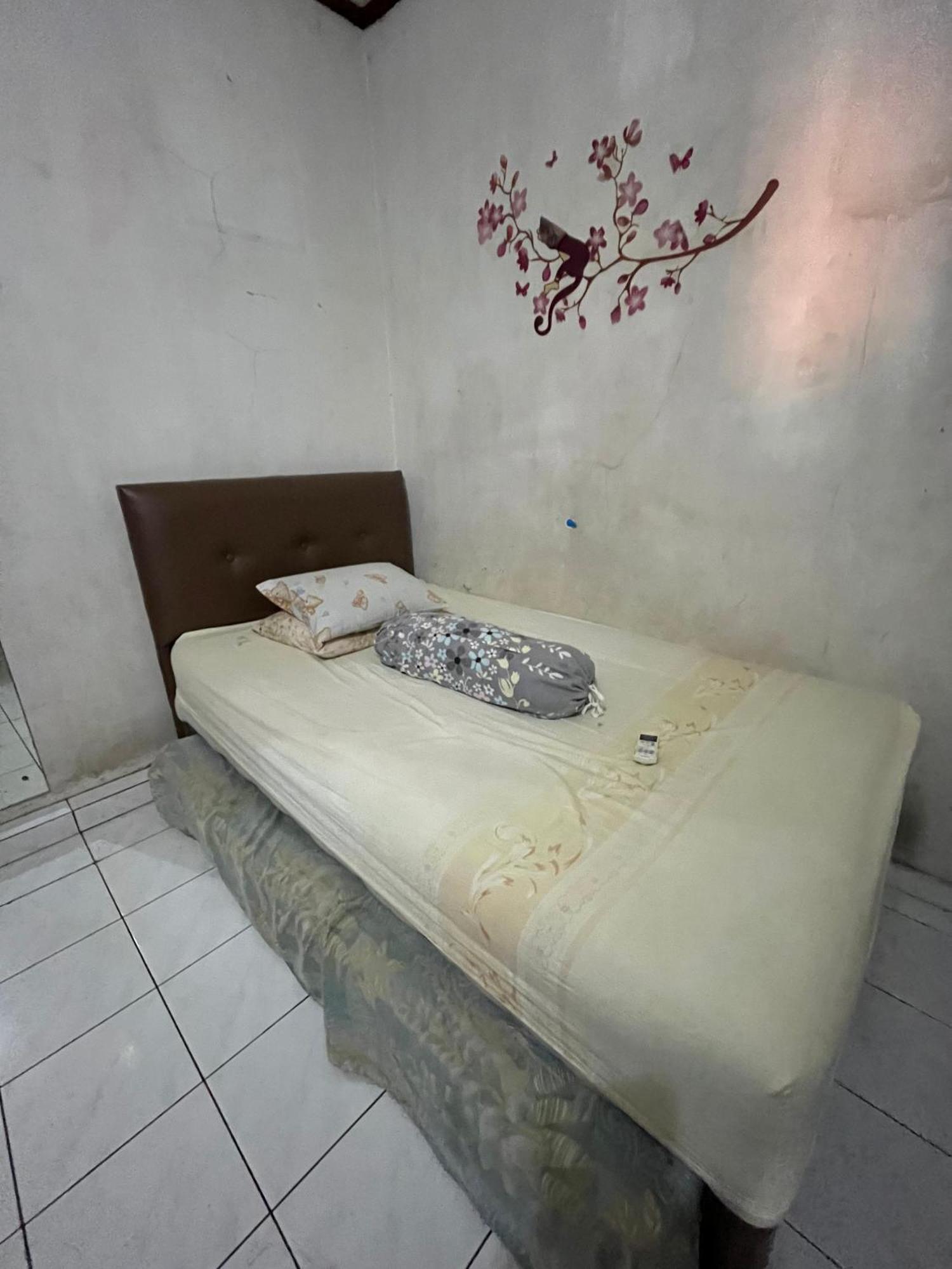 Spot On 94142 Al Fatih Residence Syariah 2 Dżakarta Zewnętrze zdjęcie