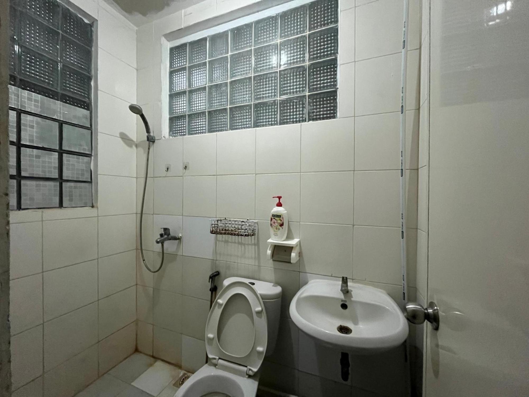 Spot On 94142 Al Fatih Residence Syariah 2 Dżakarta Zewnętrze zdjęcie